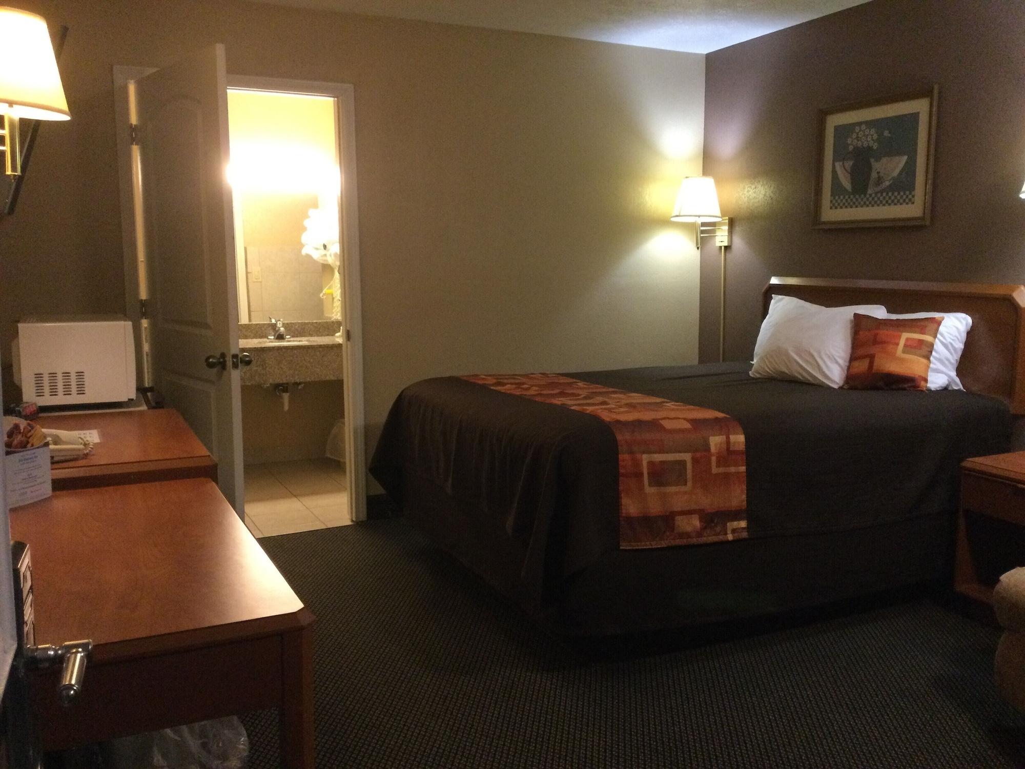 Travelodge By Wyndham 2*