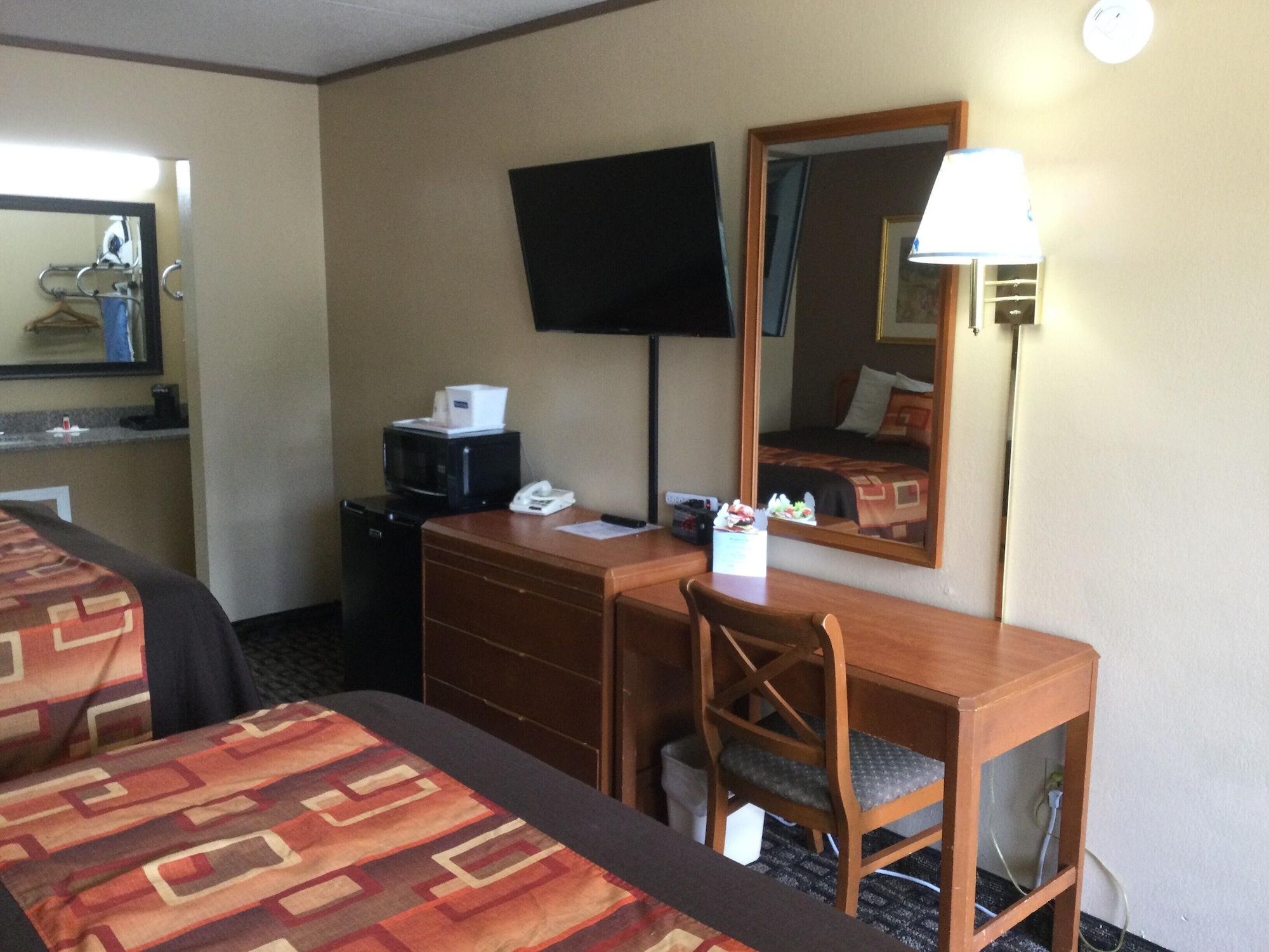 Travelodge By Wyndham Hotel