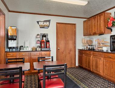 Travelodge By Wyndham Hotel 2*